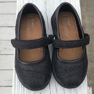 Toms size Toddler 6
